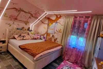 Casă cu 4 camere în Central - 3