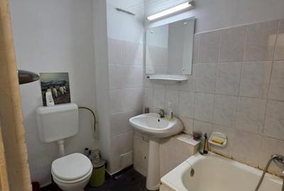 Garsonieră decomandată, mobilată în Sebastian - 8