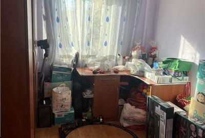 Apartament cu 3 camere semidecomandat în Nufărul - 8