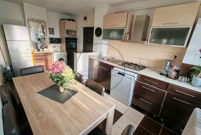 Apartament cu 3 camere decomandat, mobilat în Central - 2