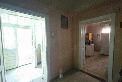 Casă cu 3 camere în Central - 4