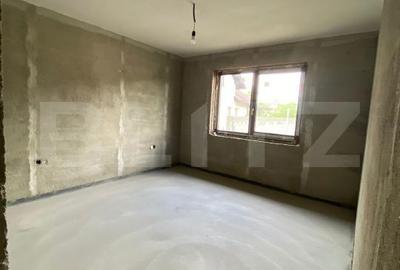 Casă cu 4 camere cu Teren 300 Mp în Central - 5