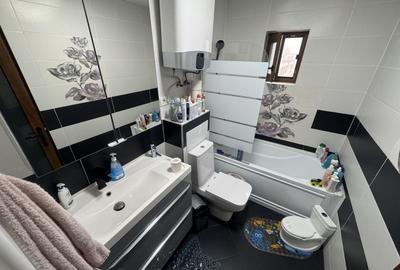 Apartament cu 3 camere decomandat, mobilat în CET - 7