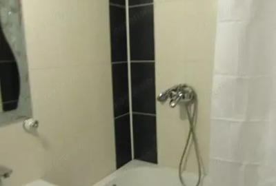 Apartament cu 2 camere decomandat în Calea București