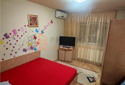 Apartament 3 camere cf 1 decomandat zona Centru - 2