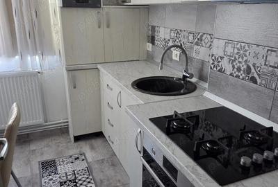 Vand apartament Bumbe?ti-Jiu - 1