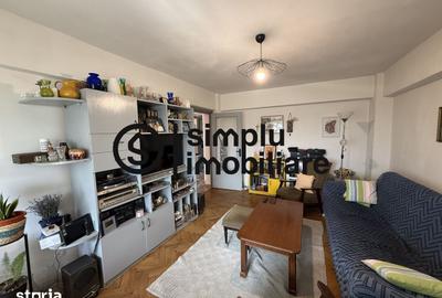 Apartament cu 3 camere decomandat în Sărari - 9