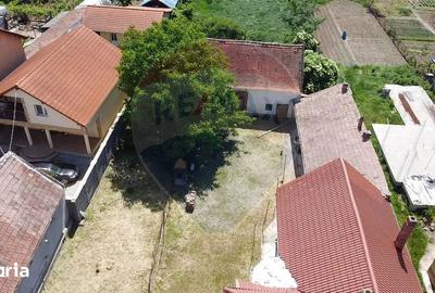 Casă cu 5 camere cu Teren 2905 Mp în Ciugud - 16