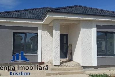 Casă cu 7 camere cu Teren 420 Mp în Odoreu - 7