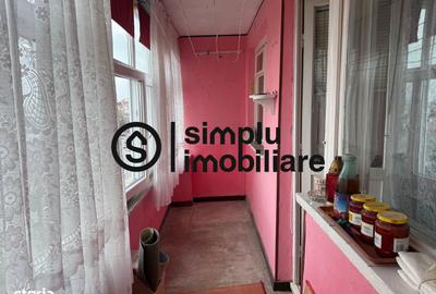 Apartament cu 3 camere decomandat în Valea Rosie - 8