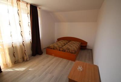 INCHIRIEZ apartament 4 camere , renovat,zona Strand INCHIRIEZ apartament 4 camere , renovat,zona Strand - 6