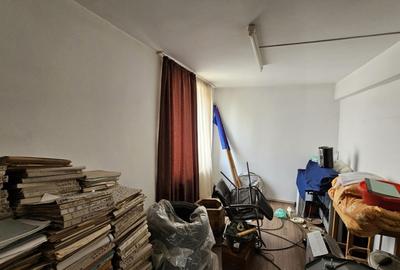 Spațiu comercial, de 150 mp, în Nord - 16