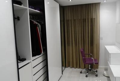 Apartament cu 4 camere decomandat în Central - 13