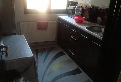 Casă cu 6 camere cu Teren 500 Mp în Frumușani - 5