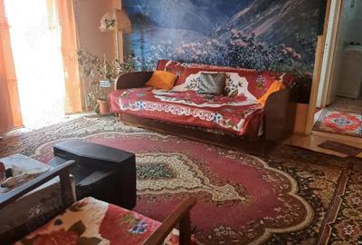 Apartament cu 2 camere semidecomandat în Micro 16 - 1