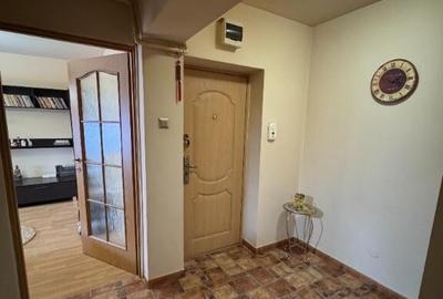 Vand apartament cu 3 camere - 8