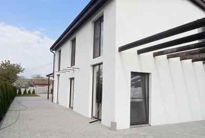 Casă cu Teren 1200 Mp în Central - 4