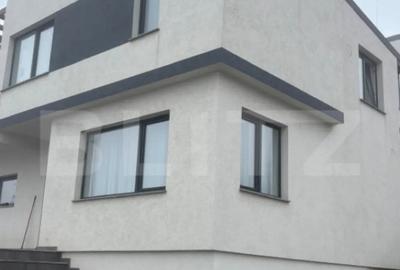 Casă cu 4 camere cu Teren 600 Mp în Central - 18