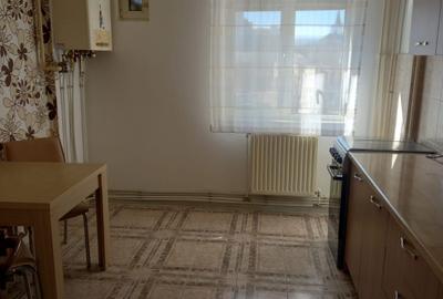 Apartament cu 2 camere decomandat în Central - 1