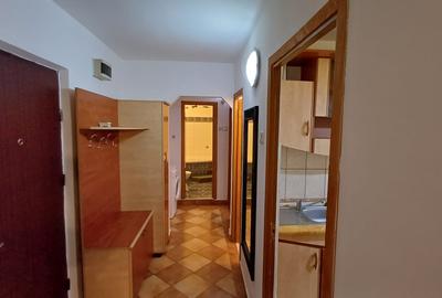 Apartament 2 camere, str. Dunavat, et. 3/4 - 15
