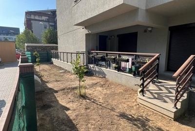 Apartament cu 3 camere decomandat în Central - 1
