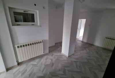 Apartament cu 4 camere semidecomandat în Cantemir - 9