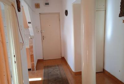 Apartament cu 2 camere decomandat în Central - 2