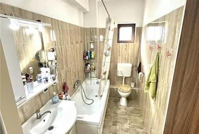 GIROC - 3 Camere - 2 Bai - Etaj 2 - Loc de parcare inclus - 4