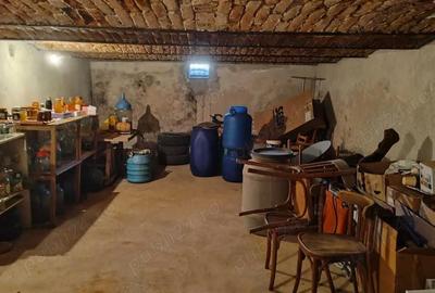 Casă cu 5 camere cu Teren 1100 Mp în Petrești - 7