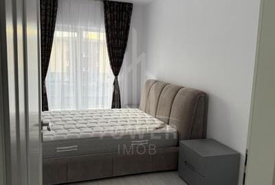 Apartament spatios cu 3 camere si balcon zona Turnisor