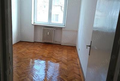 Apartament cu 3 camere decomandat în Central - 7