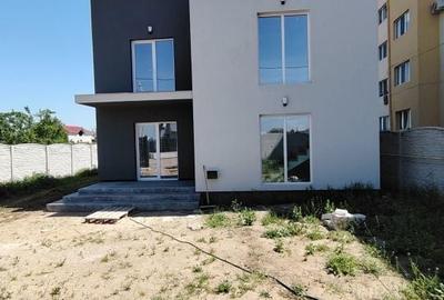 Casă cu 5 camere cu Teren 500 Mp în Central - 3