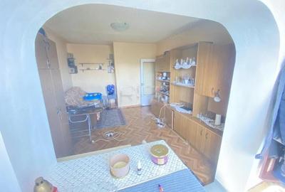 Apartament cu 3 camere decomandat în Rahova - 8