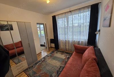 Apartament cu 3 camere decomandat în Florești - 1