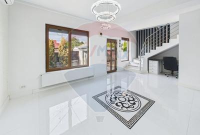 Casa / Vila cu 4 camere de vanzare in zona Est - 2