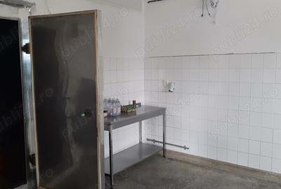 Spațiu comercial, de 220 mp, în Central - 1