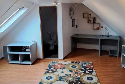 Apartament cu 4 camere decomandat în Contactoare - 3