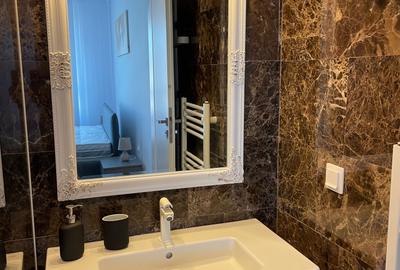 Apartament cu 3 camere semidecomandat în Central - 4