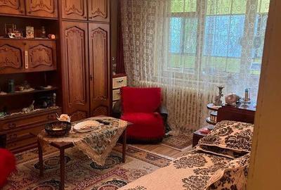 Apartament 3 camere, decomandat, parter, zona lini?tit?... - 1