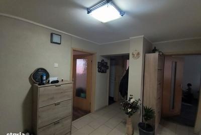 Apartament cu 4 camere în Central - 2