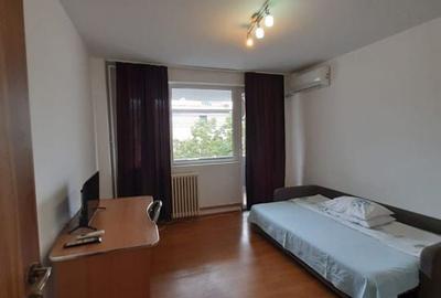 Apartament cu 3 camere - Centru/Piata 700 - 7