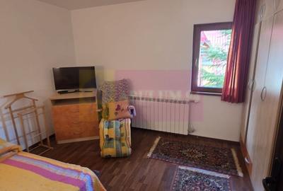 Duplex cu 4 camere cu Canalizare în Central - 19