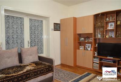 Casă cu 9 camere cu Teren 650 Mp în Central - 9