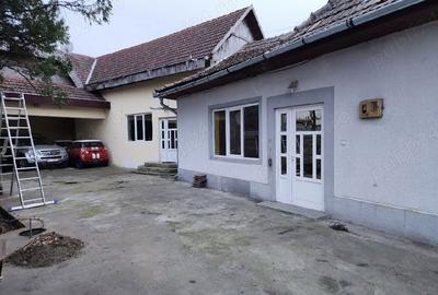 Inchiriez casa spatiu comercial cu garaj - 2