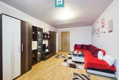 Apartament cu 3 camere semidecomandat, mobilat în Aurel Vlaicu - 2