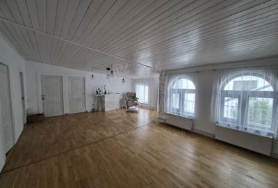 //SPATIU COMERCIAL//REZIDENTA// - 1