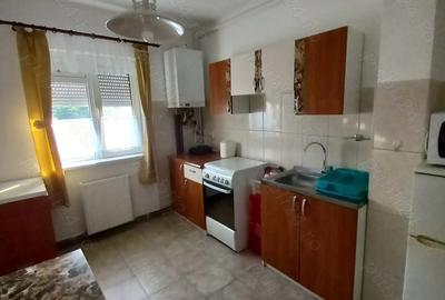 Proprietar, inchiriez apartament 3 camere - 6