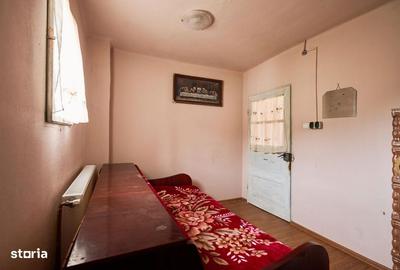 Casă cu 3 camere în Pietroasa - 14