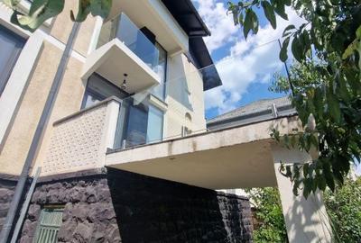 Casă cu 6 camere cu Teren 490 Mp în Săsar - 5