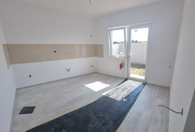 Casă cu 3 camere în Central